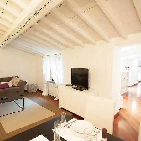 Italianflat - Palazzo Zeiner 아파트 *