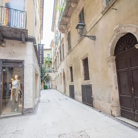 Italianflat - Palazzo Zeiner Apartment *